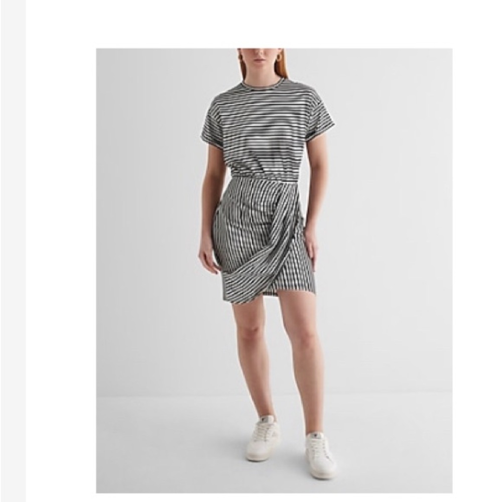 Express Striped Crew Neck Short Sleeve Draped T-Shirt Dress